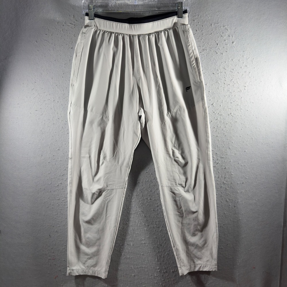 3209 | Fabletics Fundamental Pant Mineral Gray Tapered Stretch Men M Short